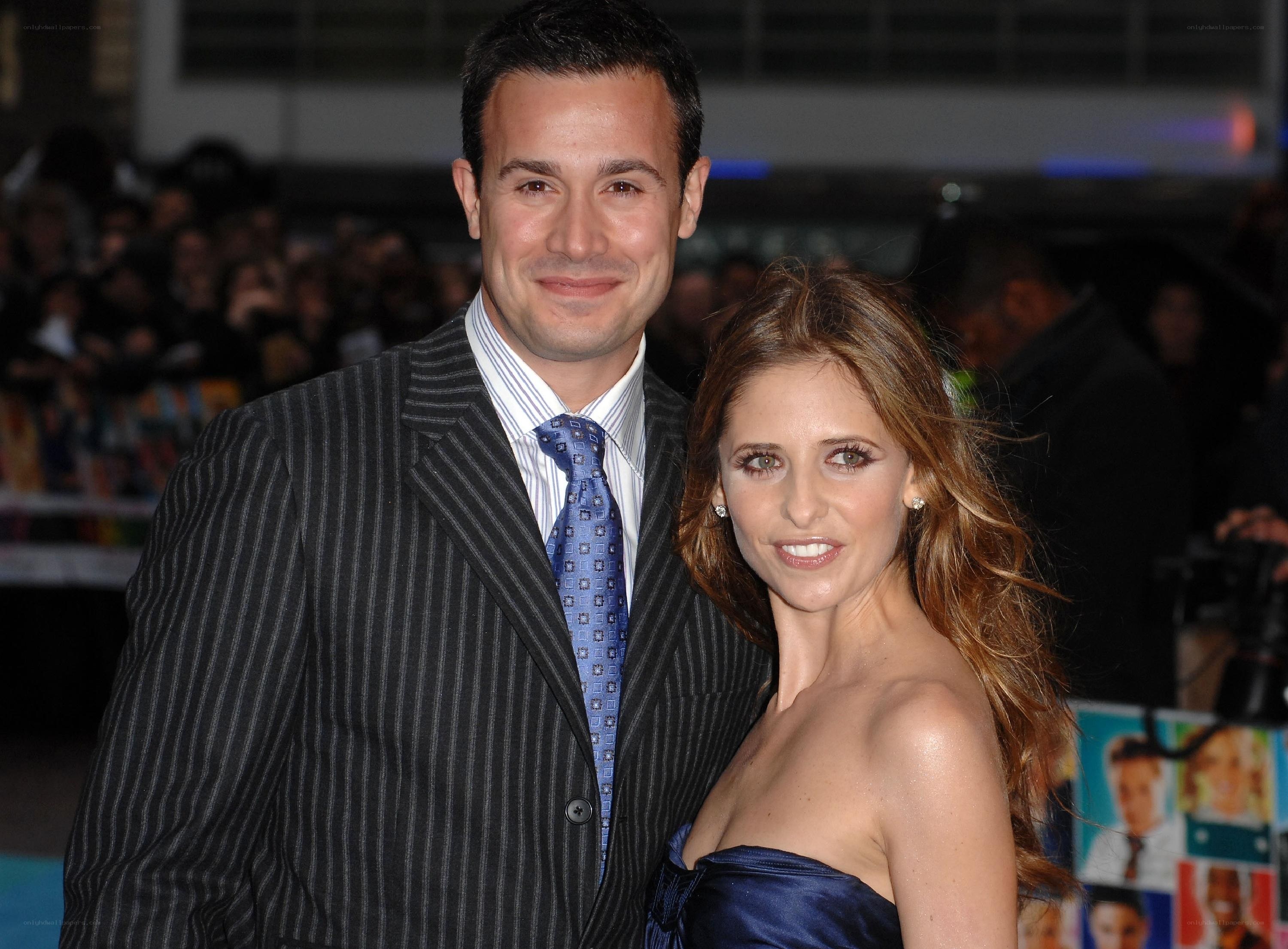 couple at a red carpet event