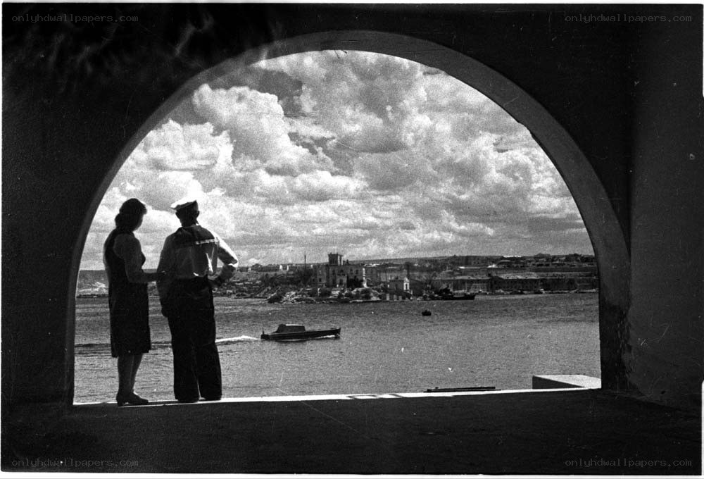 Couple at the harbor view