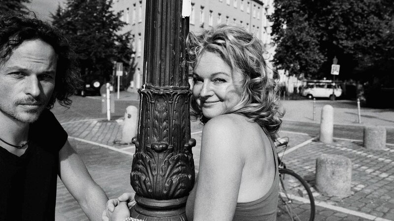 Couple by a lamppost