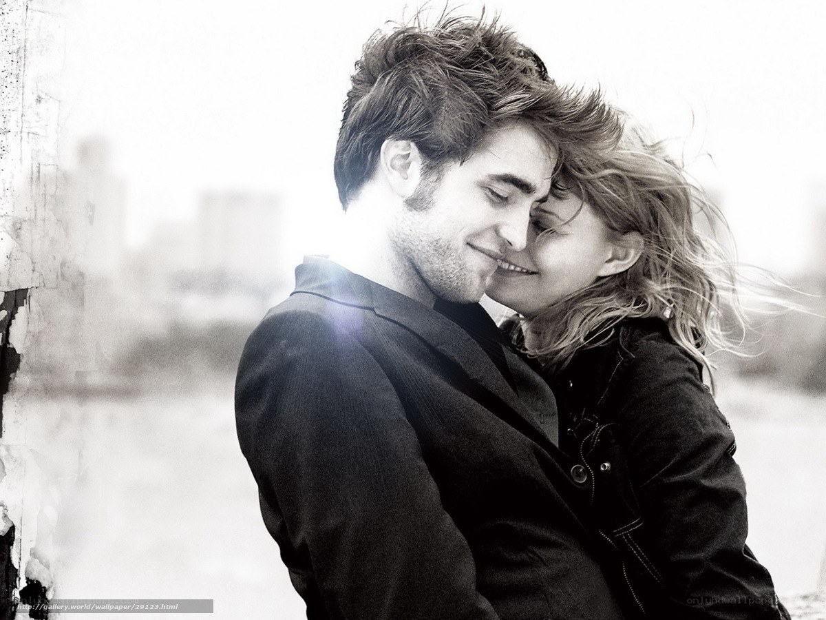 couple embracing in black and white