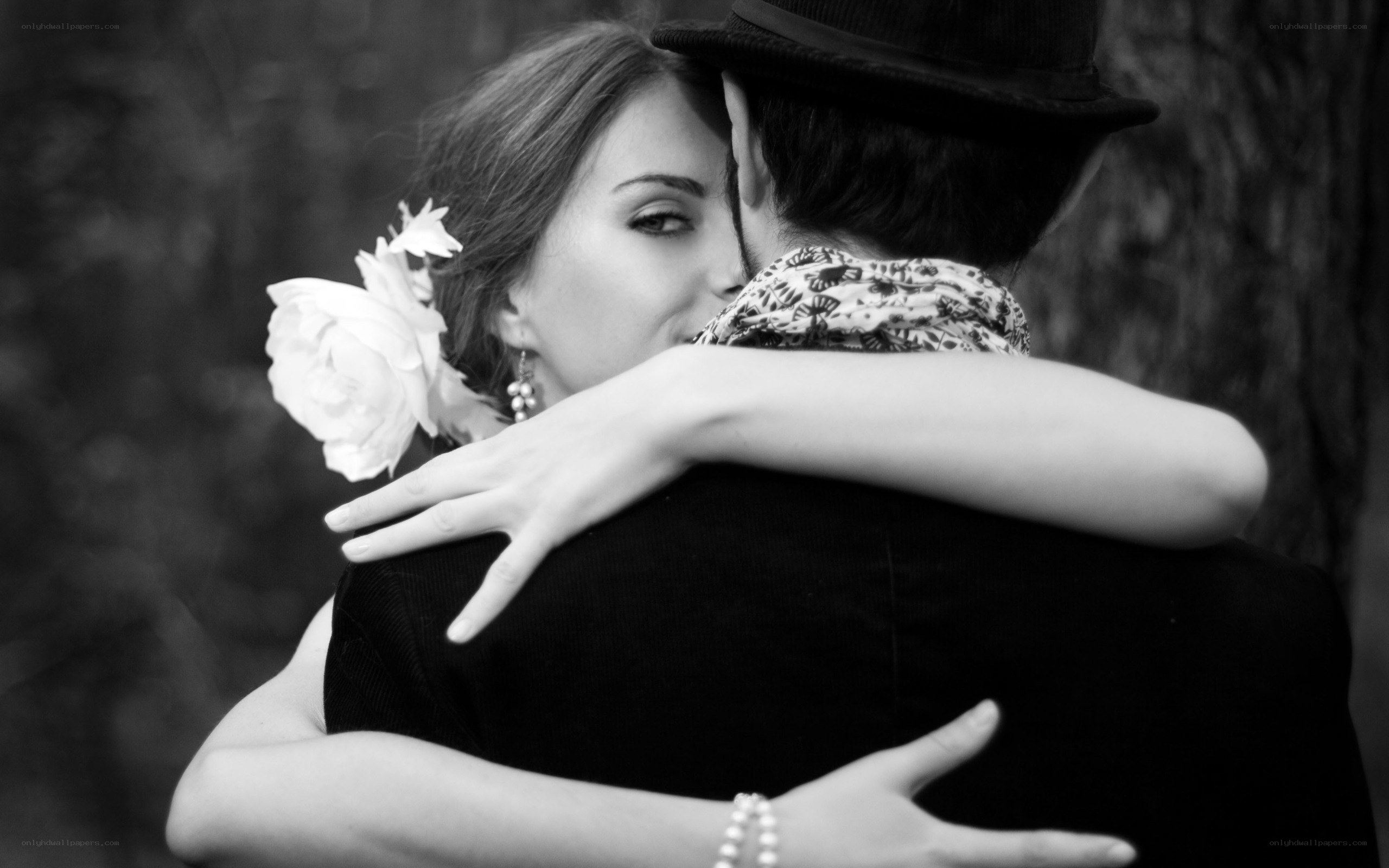 couple embracing in park