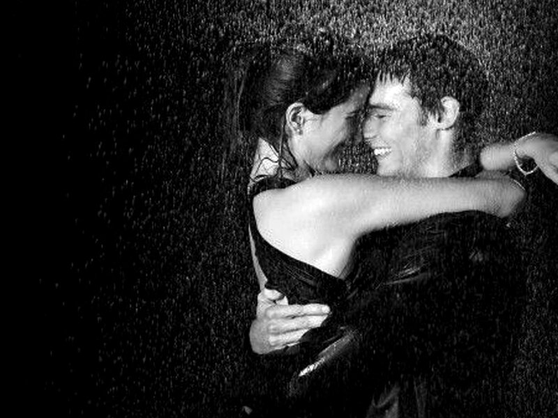 Couple Embracing in Rain — Black