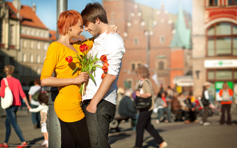 Couple Embracing with Flowers — Yellow, Romantic