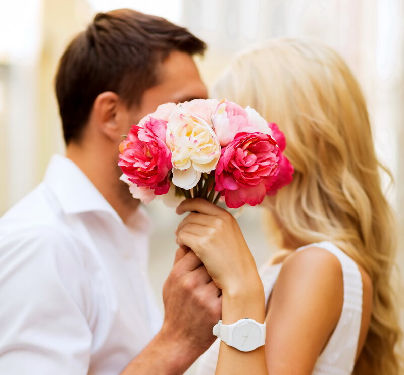 Couple Holding Flowers — Pink
