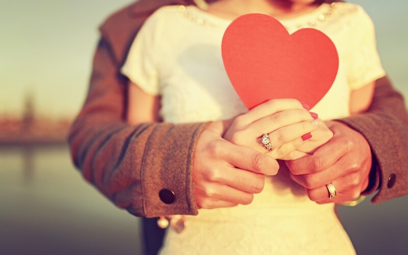 Couple Holding Heart — Red, Romantic