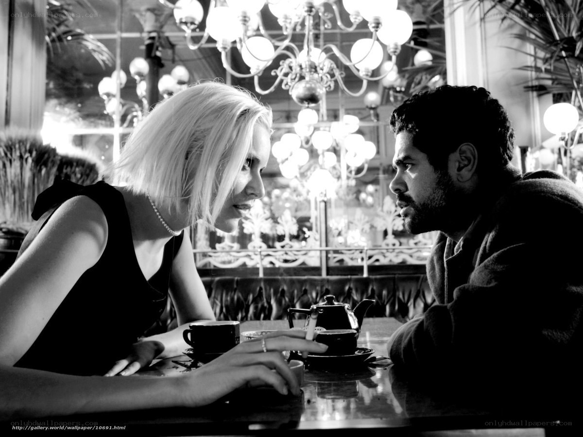 Couple in a cafe