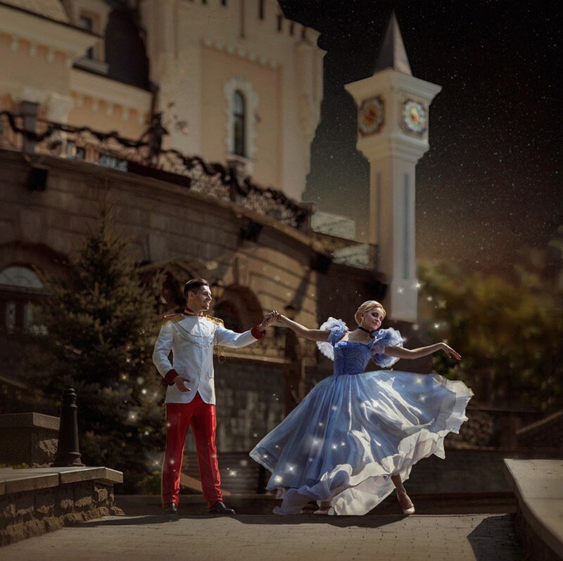 Couple in Costumes — Blue