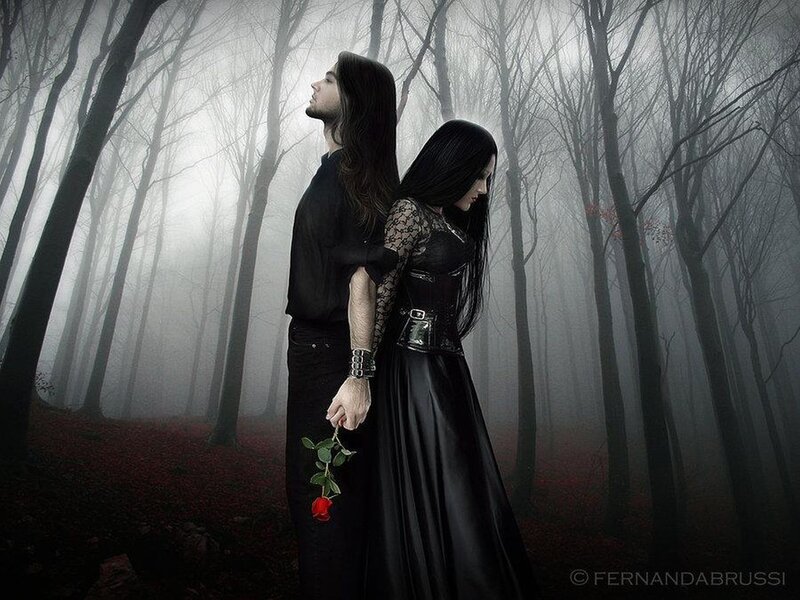 Couple in Dark Forest — Black