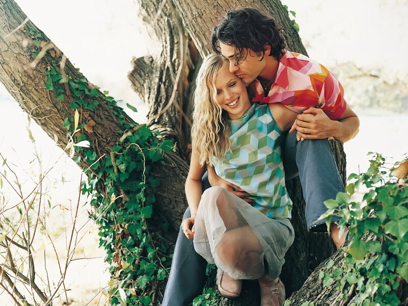 Couple in Tree Hollow