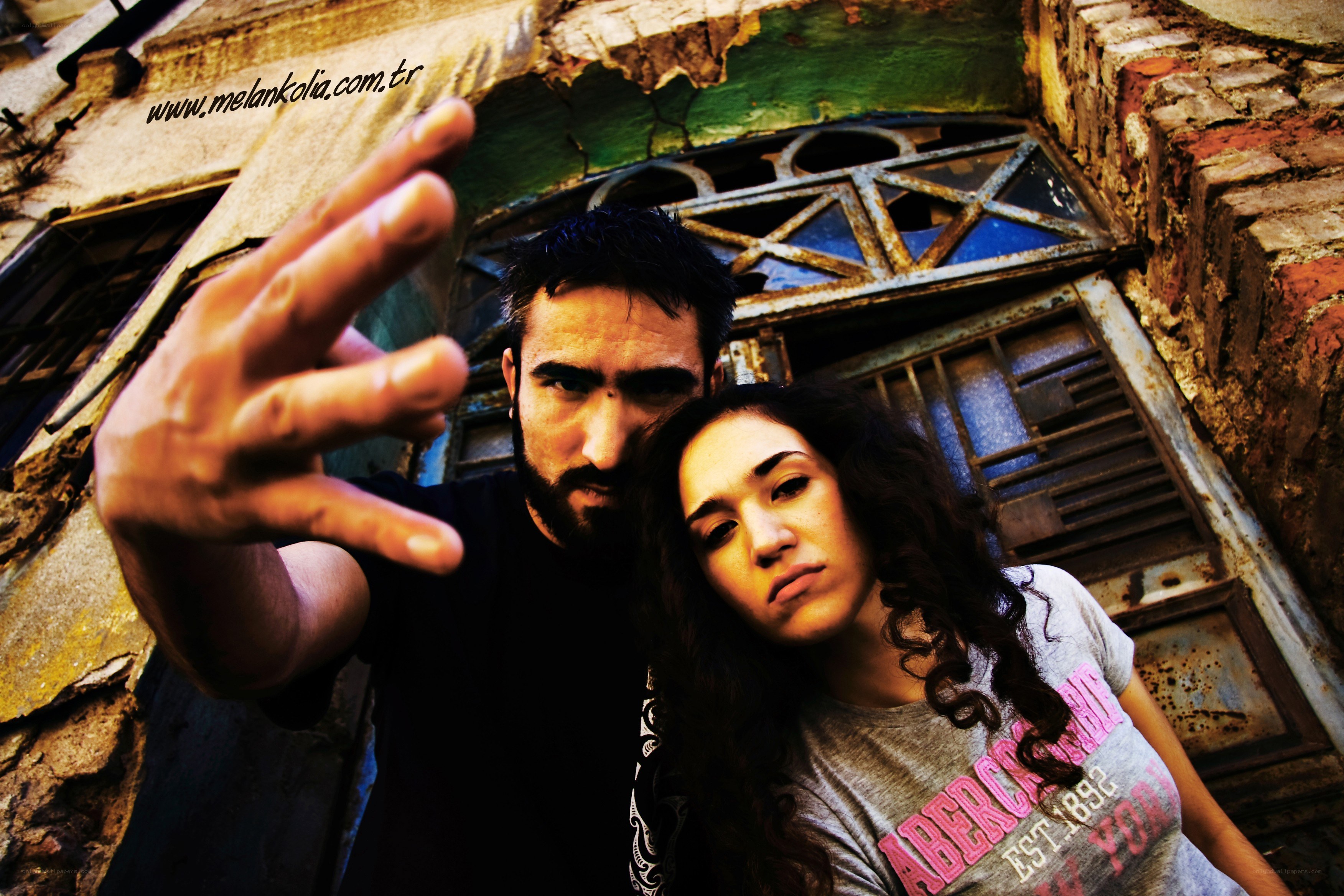 couple in urban decay