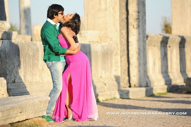 Couple kissing at ancient ruins