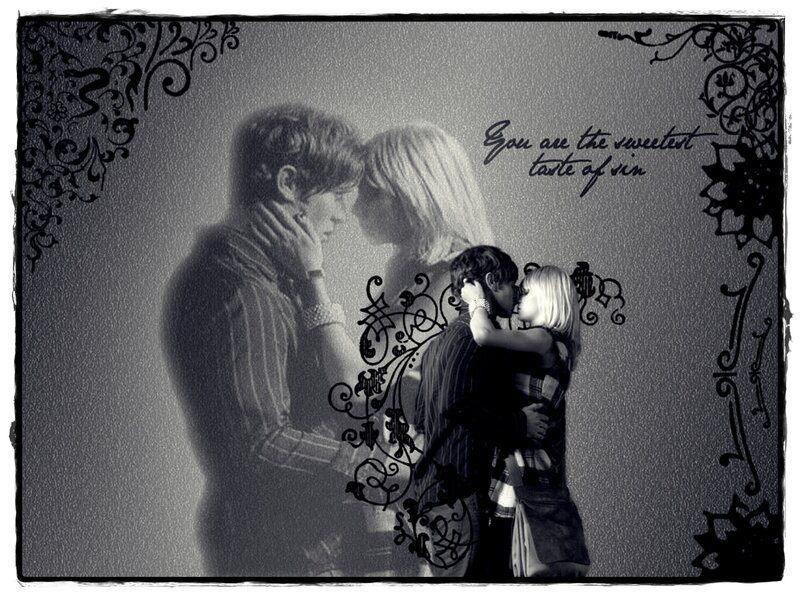 Couple Kissing — Black, Romantic
