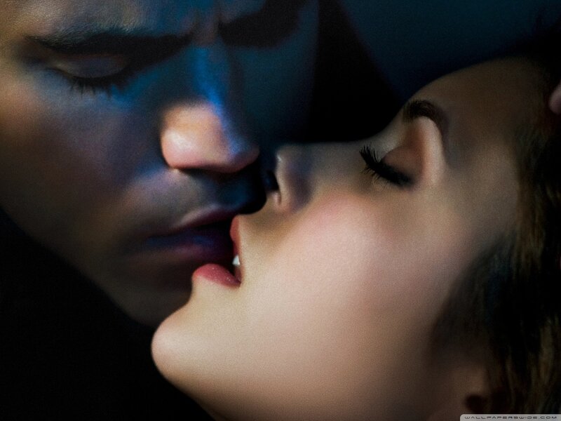 Couple Kissing — Blue, Intimate