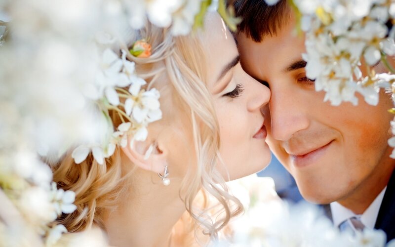 Couple Kissing in Flowers — White