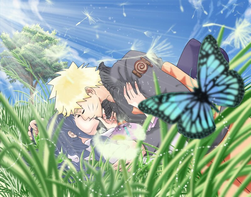 Couple Kissing in Grass — Green
