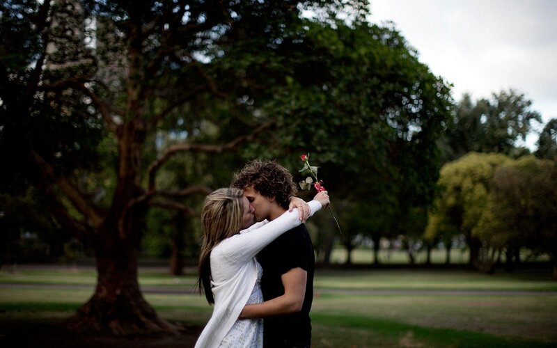 Couple Kissing in Park — Green, Romantic, Afternoon