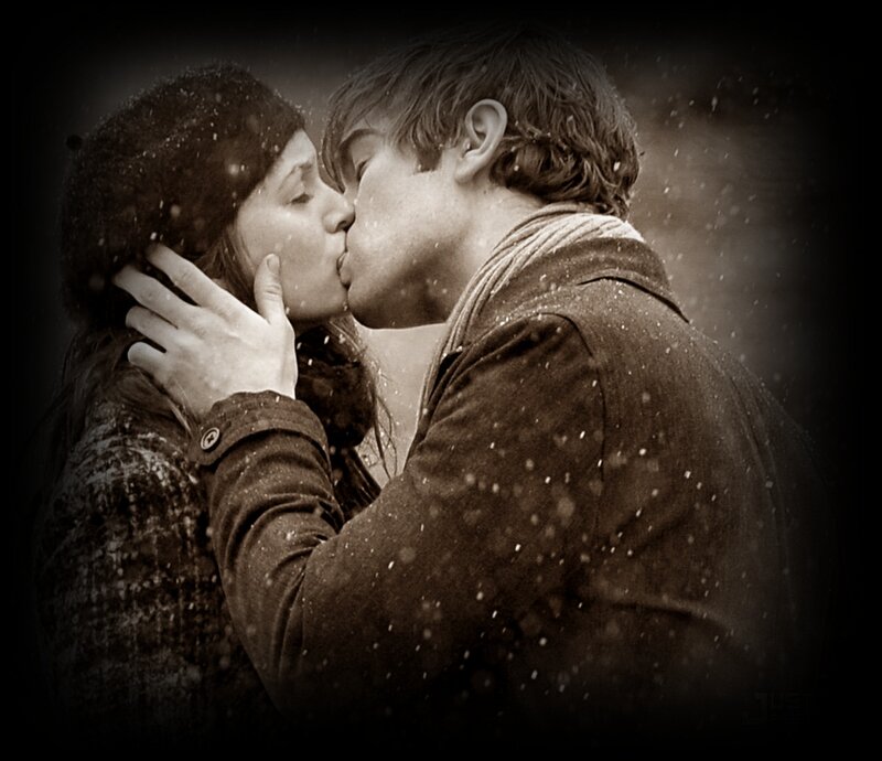 Couple Kissing in Snow — Brown