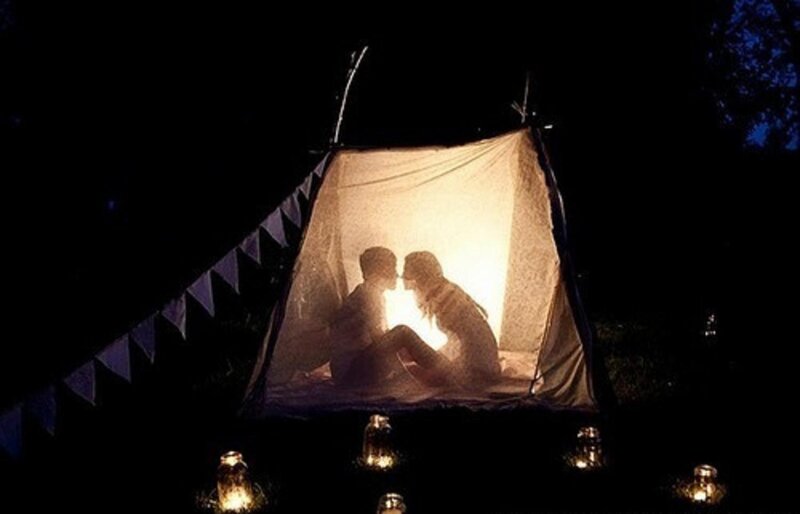 Couple Kissing in Tent — Black