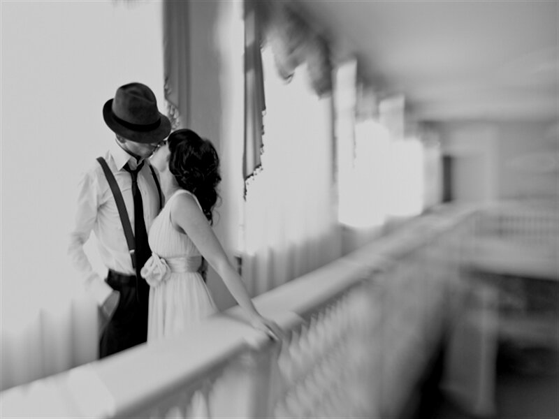 Couple Kissing on Balcony — Black