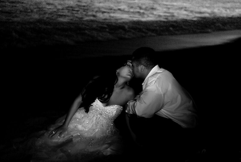 Couple Kissing on Beach — Black, Dramatic, Night
