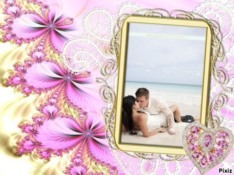 Couple Kissing on Beach — Pink