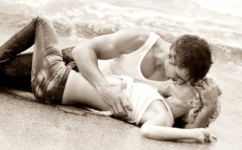 Couple Kissing on Beach — Sepia