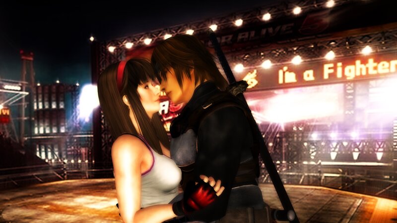Couple Kissing on Stage — Black