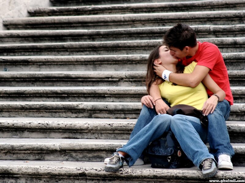 Couple Kissing on Stairs — Gray