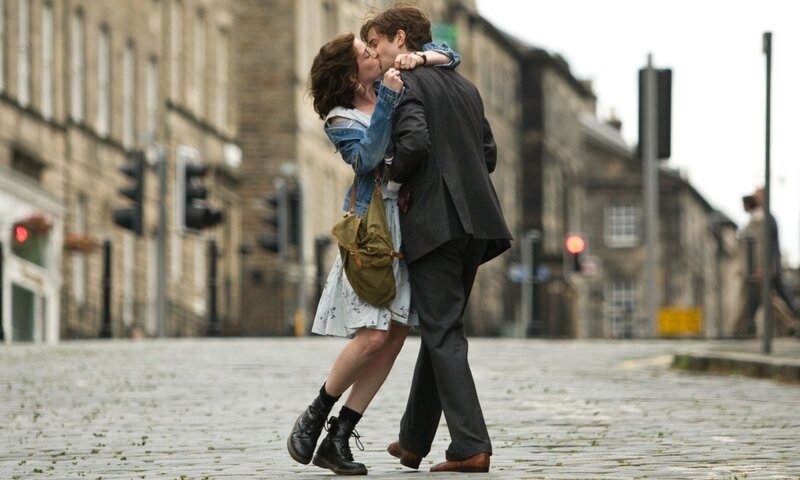 Couple Kissing on Street — Gray, Romantic