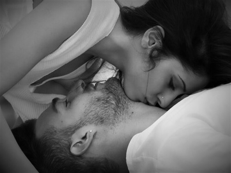 Couple Lying Together — Black