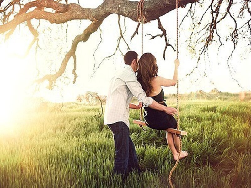 Couple on a Swing — Green, Serene