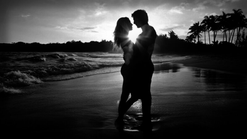 Couple on Beach — Black, Romantic