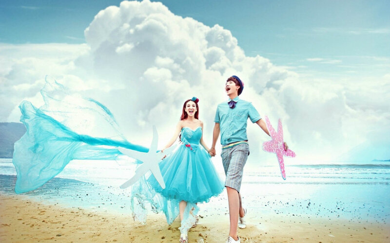 Couple on Beach — Blue, Joyful