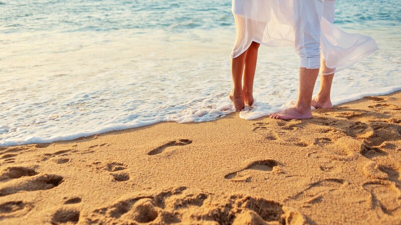 Couple on Beach — Brown, Serene