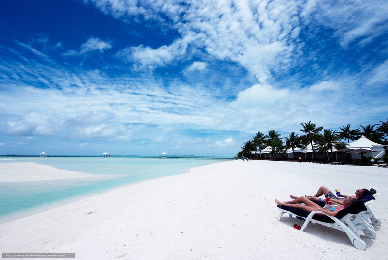 Couple on Beach Lounge Chairs — Blue