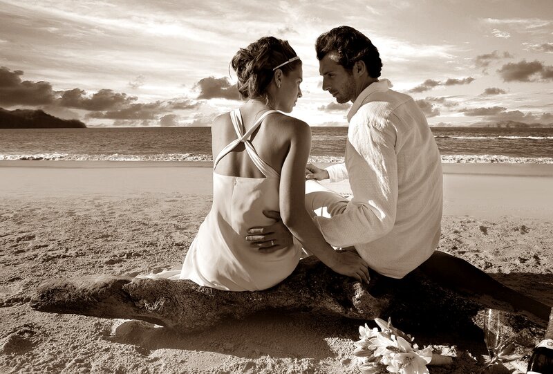 Couple on Beach — Sepia, Romantic