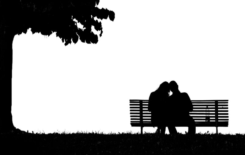 Couple on Bench — Black, Serene