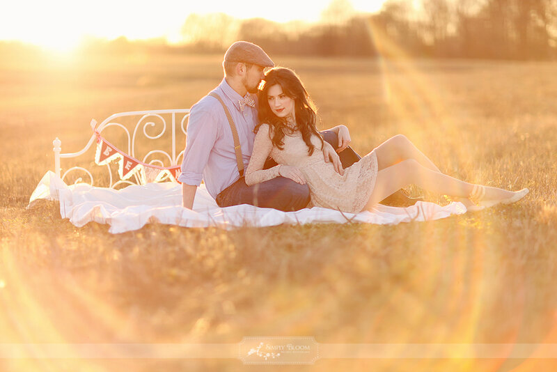 Couple on Blanket — Gold