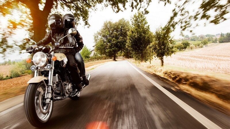 Couple on Motorcycle — Brown, Dynamic