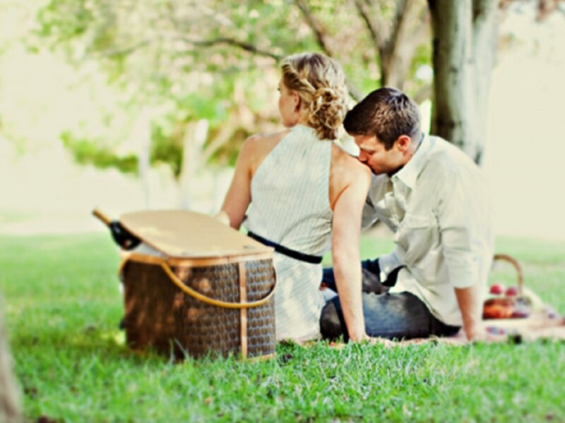 Couple on Picnic Blanket — Green