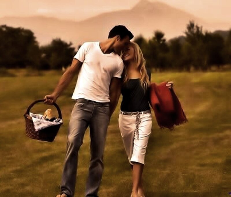 Couple on Picnic — Green, Romantic