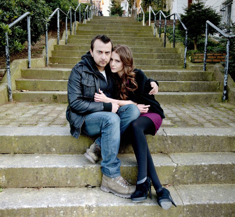 Couple on Stone Steps — Gray