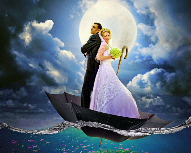 Couple on Umbrella