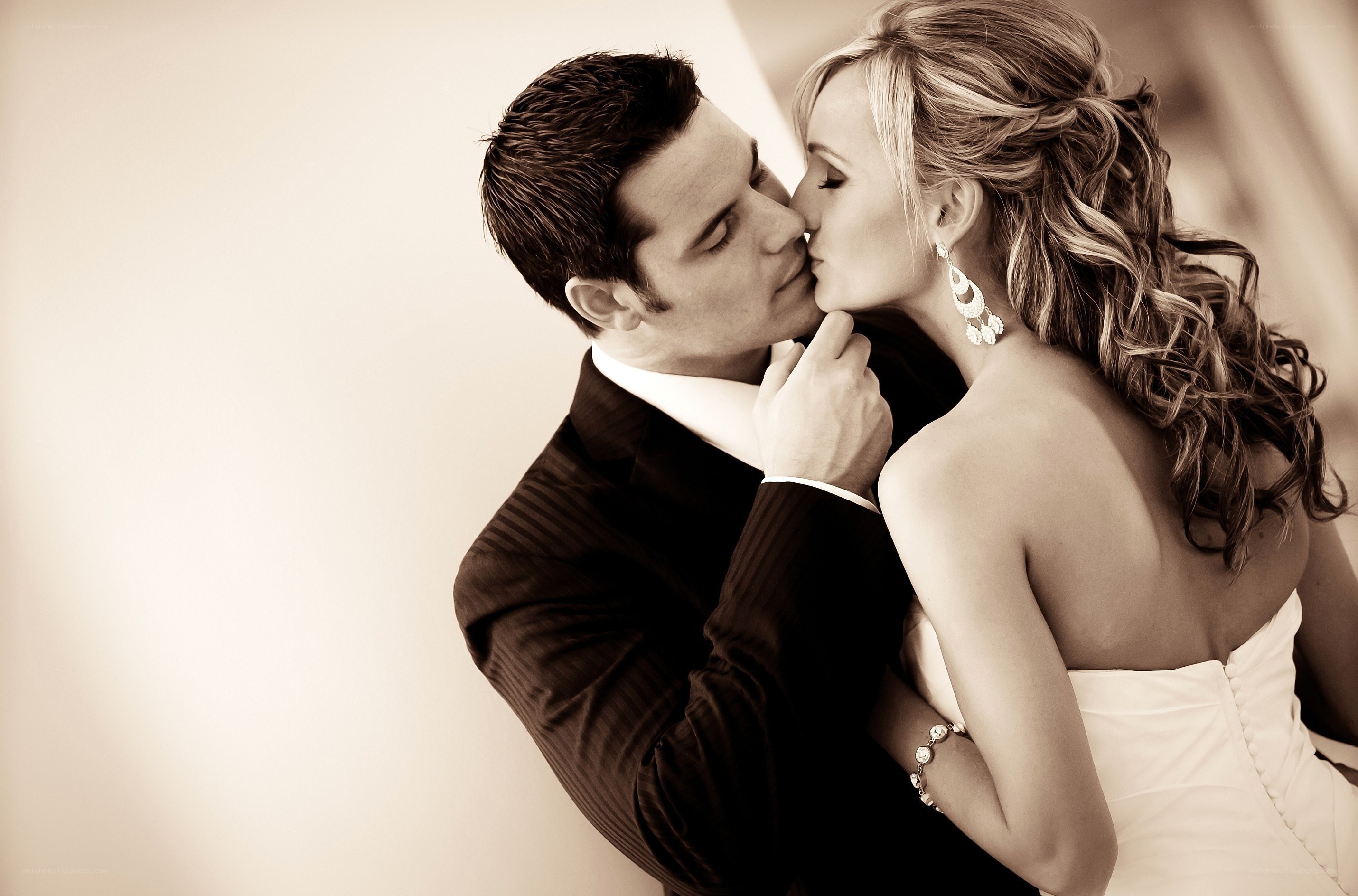 couple sharing a kiss