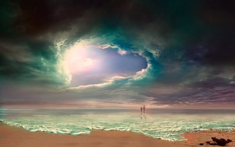 Couple Walking on Beach — Teal
