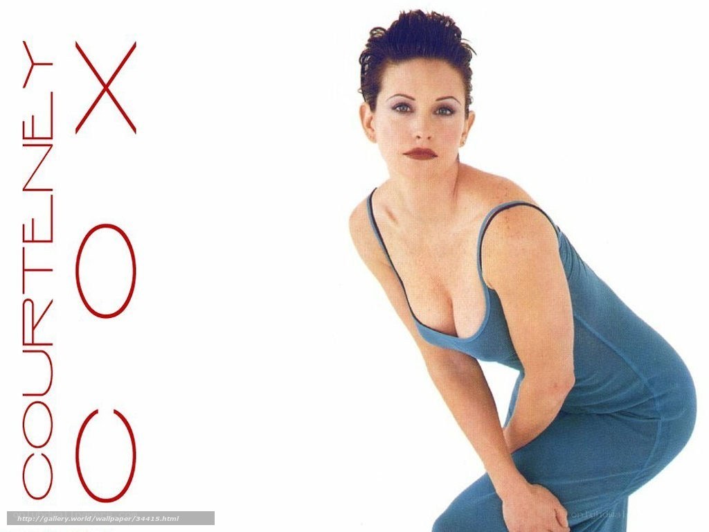 Courteney Cox in blue dress
