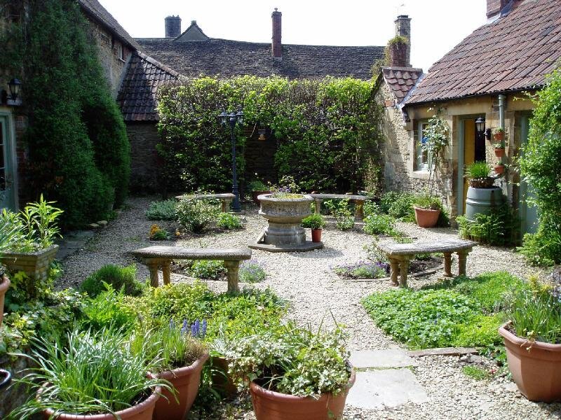 Courtyard Garden with Benches