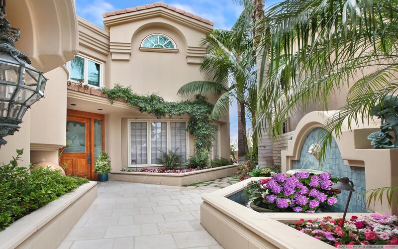 Courtyard of a House — Beige