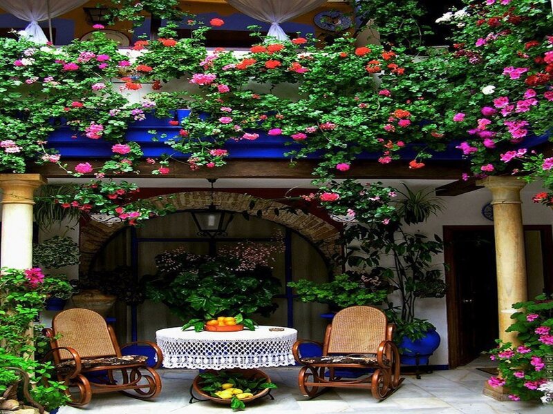 Courtyard with Flowers — Green