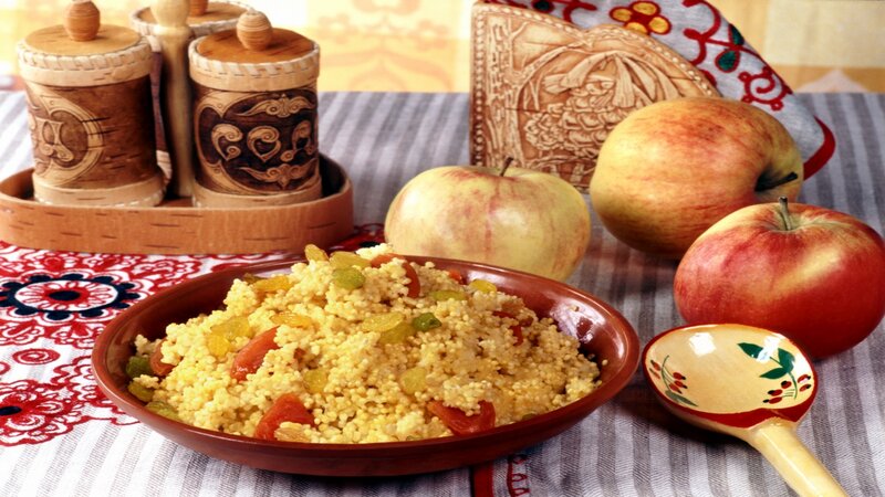 Couscous with Apples — Brown